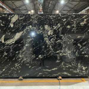 Quartz Black Gold
